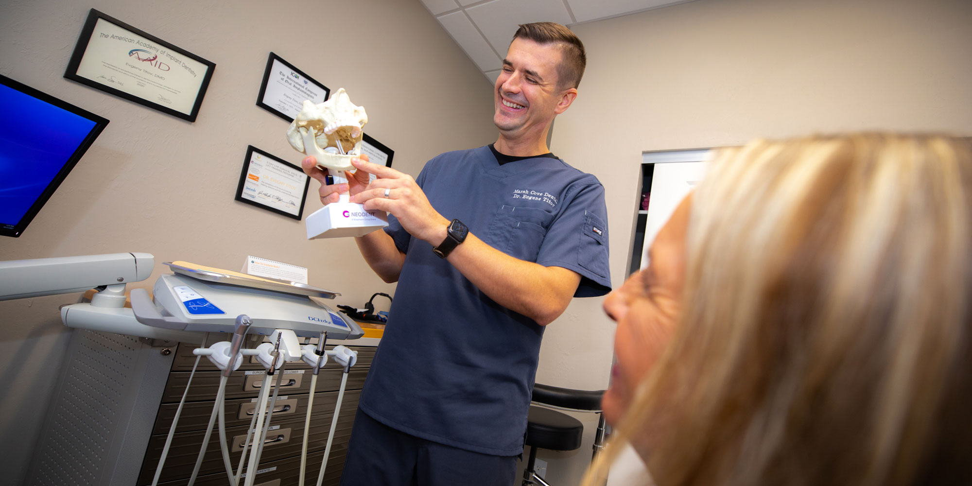 dr titov showing implant fusion on bone